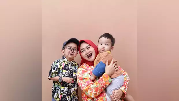 Rumah tangga Daus Mini dan Shelvie Hana Wijaya kembali menjadi sorotan.