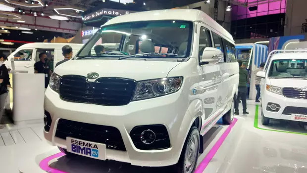 Esemka Bima EV dipamerkan dalam Indonesia International Motor Show (IIMS) 2023 di JIExpo Kemayoran, Jakarta, Kamis, 16 Februari 2023.
