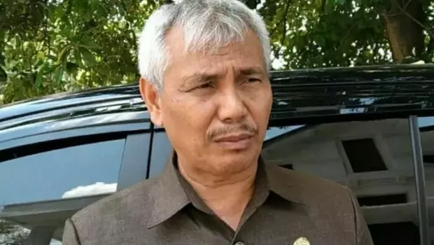 Tengku Oyong.