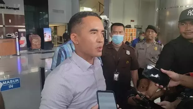 Kepala Kantor Bea Cukai Yogyakarta nonaktif, Eko Darmanto usai memenuhi undangan klarifikasi harta di Gedung Merah Putih KPK, Jakarta, Selasa 7 Maret 2023.