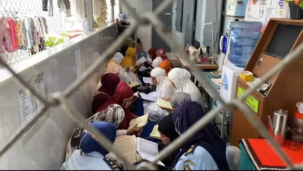 Warga Binaan Lapas Blitar Rutin Tadarus Selama Ramadan