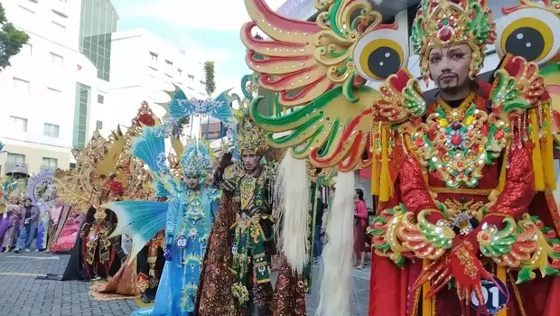 Parade Budaya Meriahkan Peringatan Hari Jadi Kota Pahlawan