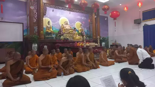 32 biksu tudhong berada di Vihara Adi Dharma, Kota Semarang, Minggu 28 Mei 2023.