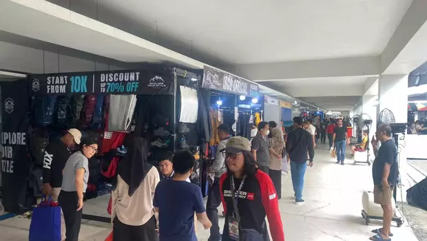 Pameran Indonesia Outdoor Festival (Indofest) 2023 yang dirangkai dengan Festival Taman Nasional 2023, di kawasan Istora Senayan, Jakarta, Jumat, 2 Juni 2023.