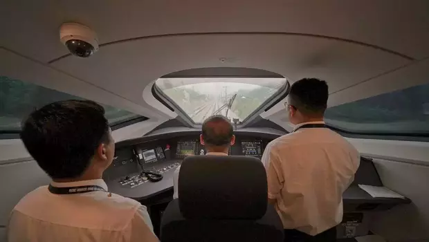 Uji coba KCJB menggunakan Kereta Inspeksi yang tembus 300 kilometer/jam pada Jumat, 16 Juni 2023.
