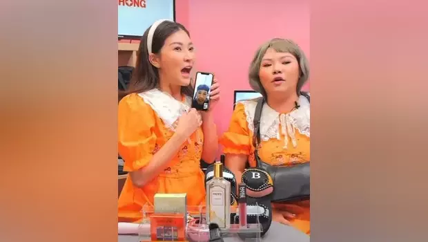 Sumber: live streaming Flash Sale Shopee Live