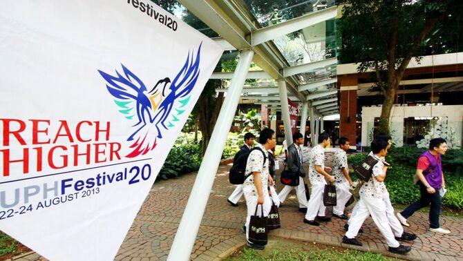 Suasana kampus Universitas Pelita Harapan pada acara UPH Festival 20  di Universitas Pelita Harapan, Karawaci, Kamis (22/8). BeritaSatu Photo/SP-Ruht Semiono 