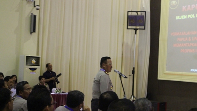 Kapolda Papua Otje Mende menyampaikan permasalahan di Poldanya