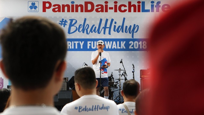 Presiden Direktur PT Panin Dai-ichi Life  Fadjar Gunawan saat acara Bekal Hidup Charity Fun Walk di Jakarta, Minggu 21 Oktober 2018.