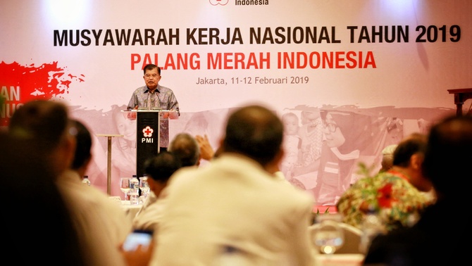Wakil Presiden yang juga Ketua Umum Palang Merah Indonesia (PMI) Jusuf Kalla saat Musyawarah Kerja Nasional tahun 2019 PMI di Jakarta, Senin (11/2/2019).