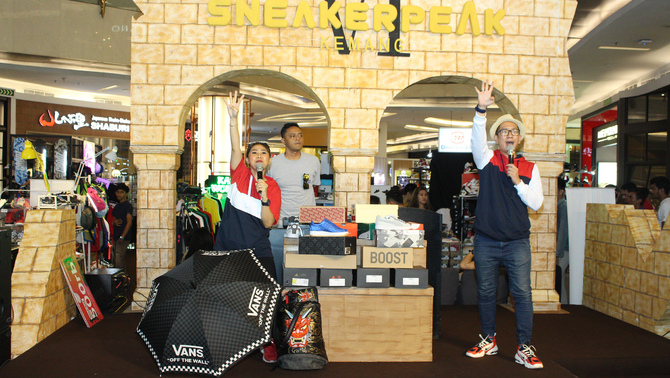 Vans lippo deals mall kemang