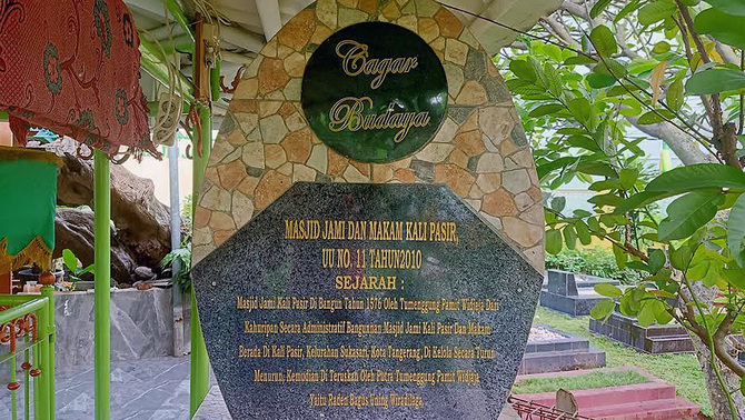 Prasasti Masjid Jami Kalipasir, Tangerang.