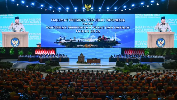 Presiden Prabowo Subianto, menyampaikan taklimat dalam Rakornas Pemerintah Pusat dan Pemerintah Daerah 2026 di Sentul International Convention Center (SICC), Kabupaten Bogor, Jawa Barat, Senin 2 Februari 2026.