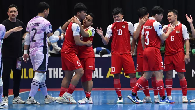 Pemain Timnas futsal Indonesia meluapkan emosinya usai kalah dari Timnas futsal Iran saat pertandingan final AFC Futsal Asian Cup 2026 di Indonesia Arena, Senayan, Jakarta, Sabtu 7 Februari 2026.