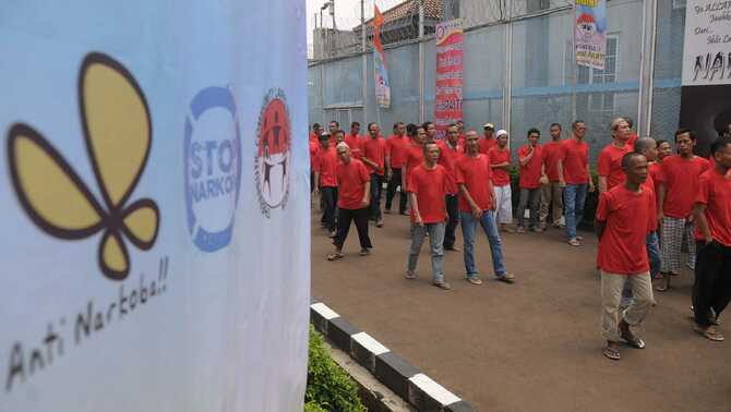 Ratusan narapidana penyalahgunaan narkotika saat hendak mengikuti program rehabilitasi sosial Therapeutic Community di Lapas Narkotika Kelas 2 A Cipinang, Jakarta, 10 Mei 2016.