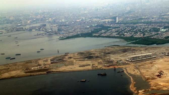 Foto udara kawasan reklamasi Pulau C di Teluk Jakarta