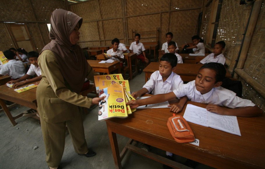 Anak sekolah terbaru