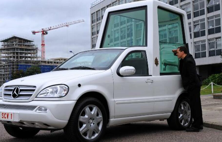 Авто папа тайм. Авто папы Римского фото
