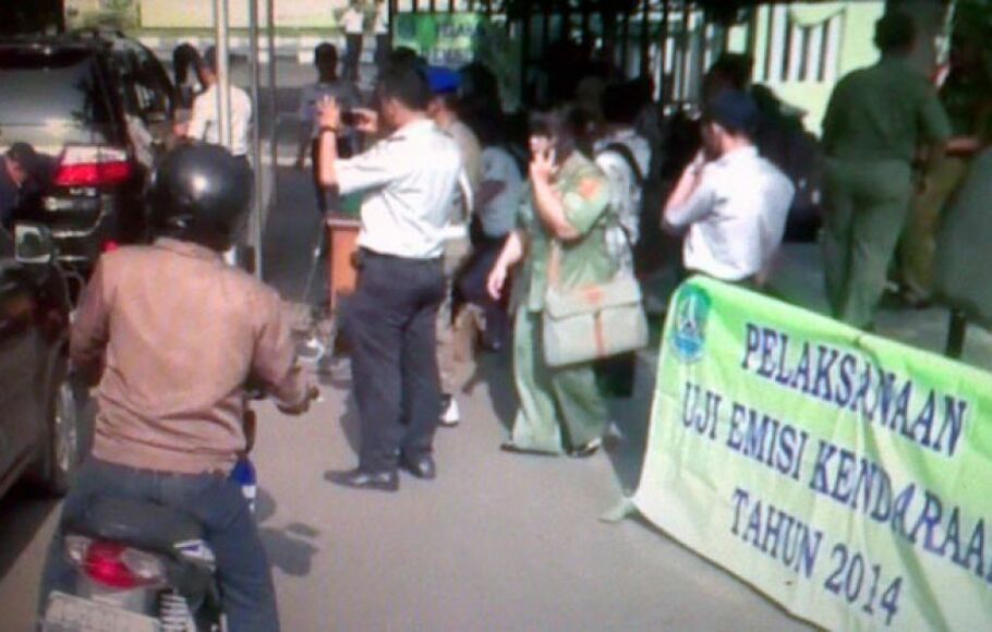 Tekan Polusi Kendaraan Pns Kota Bekasi Jalani Uji Emisi