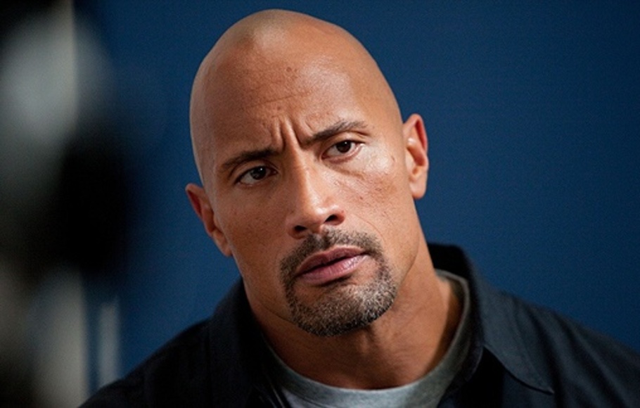 Dwayne Johnson Kembali Berlaga di Ring WWE