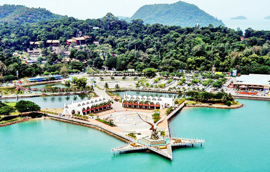 Malaysia Buka Kembali Pulau Pariwisata Langkawi