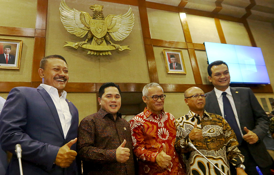 Rapat Panja Jiwasraya Dengan Menteri BUMN