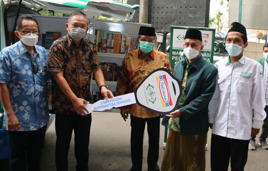 Indomaret Dan Nu Care Lazisnu Serahkan Rp Miliar Untuk Korban Bencana