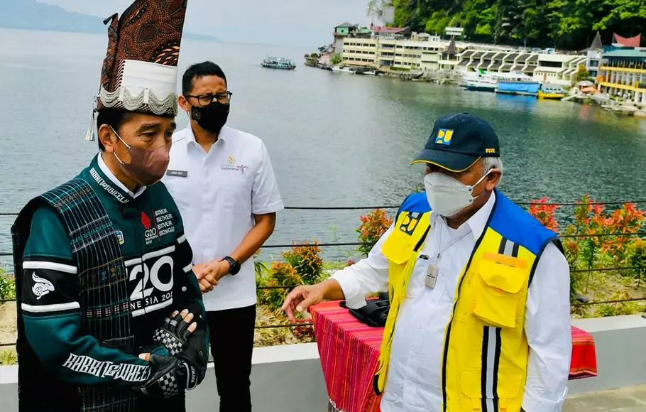 Jokowi Resmikan 7 Pelabuhan Penyeberangan Dan 4 KMP Di Danau Toba