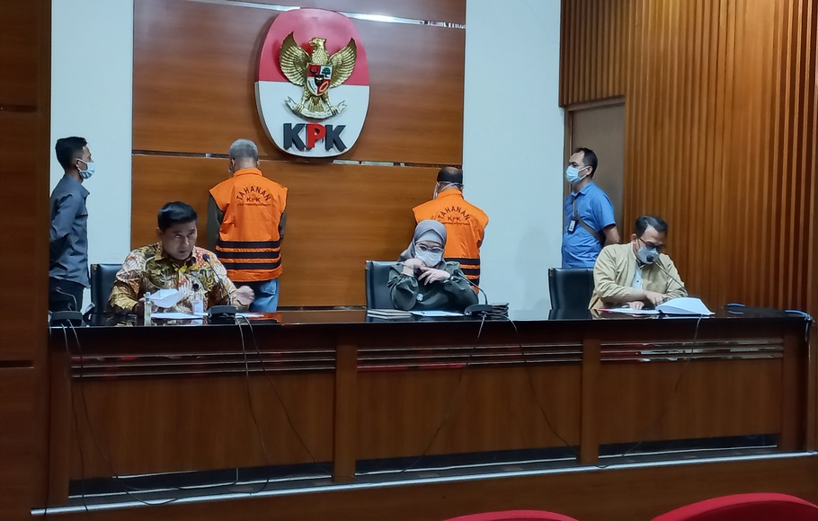 KPK Tahan 2 Tersangka Kasus Korupsi E-KTP