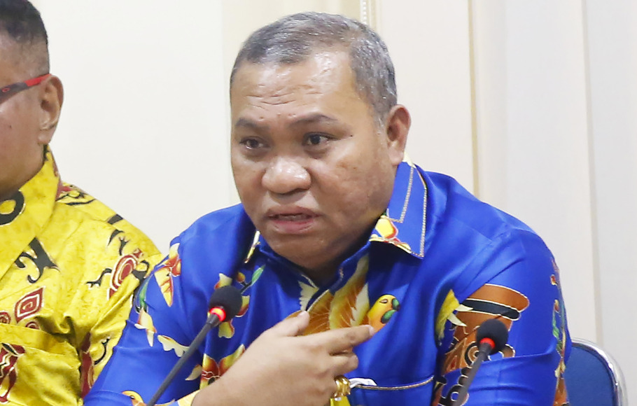 Penasihat hukum Gubernur Papua Lukas Enembe yang dipimpin Stefanus Roy Rening.