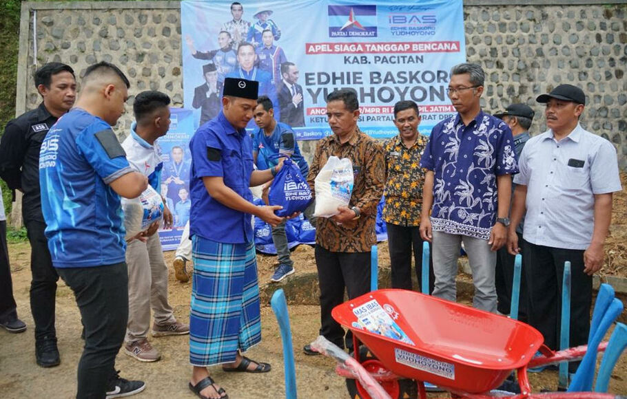 Bantu Banjir Trenggalek Dan Pacitan Ibas Buka Posko Bencana Halaman 1 1693