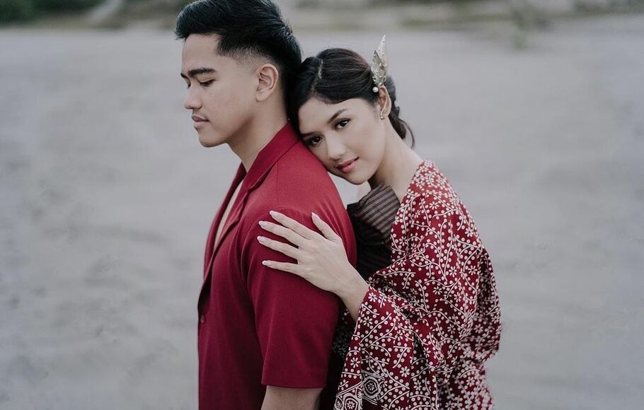 Unggah foto prewedding di akun Instagram, Erina Gudono mengaku senang melangkah bersama Kaesang Pangarep menuju kehidupan rumah tangga.