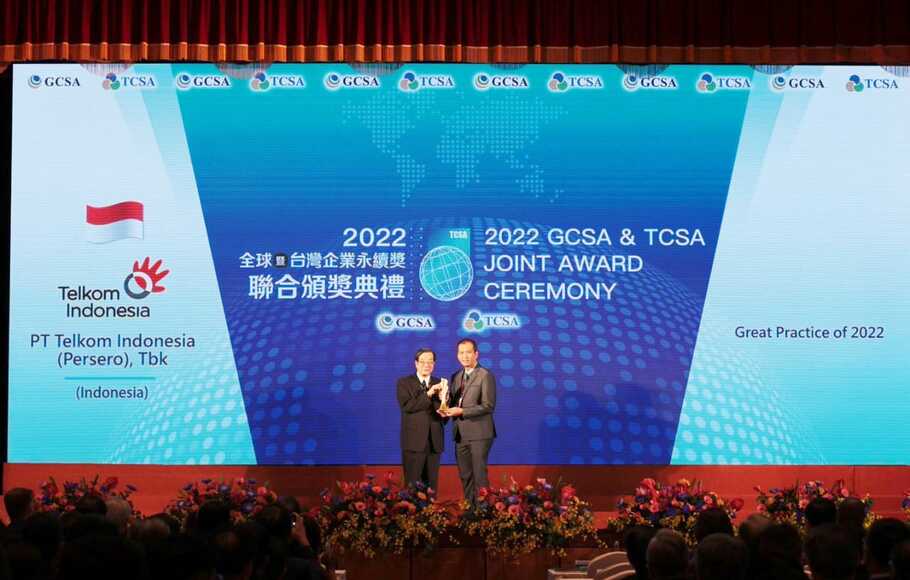 PT Telkom Indonesia (Persero) Telkom (Tbk) menerima penghargaan di ajang Global Corporate Sustainability Awards (GCSA) 2022 dalam kategori Best Practice Award (World Class) Great Practice of 2022.