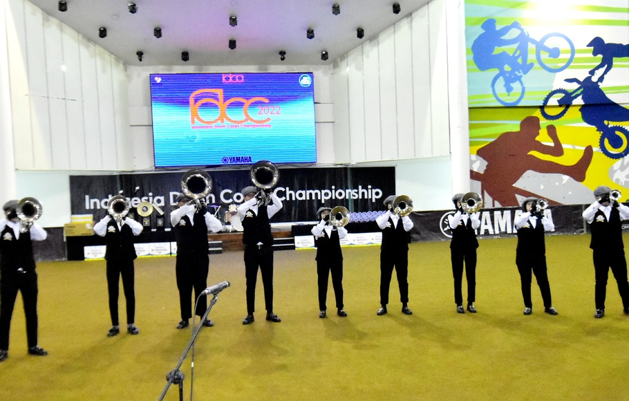 Marching Band Bukit Asam (MBBA) berhasil meraih sejumlah penghargaan di kompetisi marching band Indonesian Drum Corps Championship (IDCC) yang digelar 25-27 November 2022 lalu di Youth Centre Sport Arcamanik Bandung.