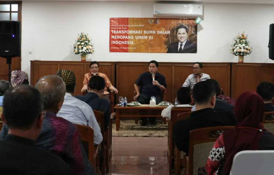 Suasana Menteri BUMN, Erick Thohir melakukan diskusi Tranformasi BUMN dalam menopang UMKM di Indonesia.