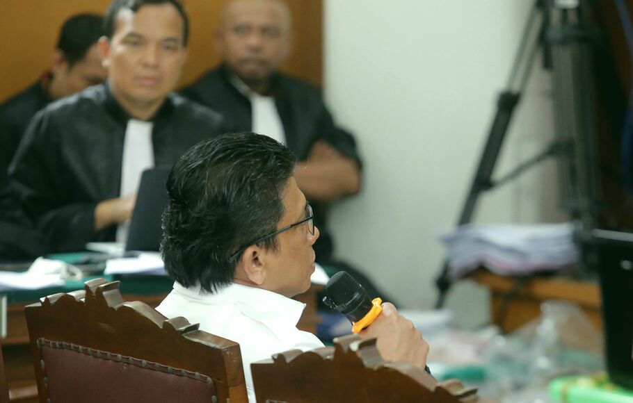 Terdakwa Ferdy Sambo, memberikan kesaksian dalam sidang lanjutan kasus pembunuhan berencana terhadap Nofriansyah Yosua Hutabarat di Pengadilan Negeri Jakarta Selatan, Rabu 7 Desember 2022.