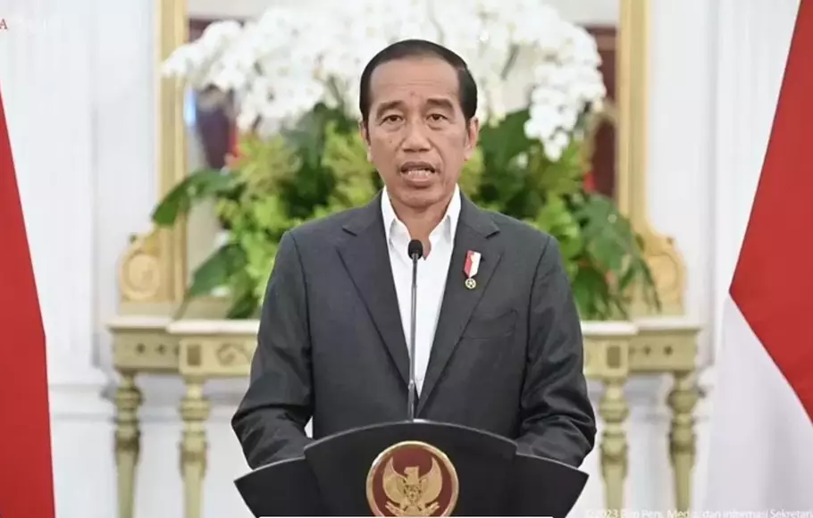 Presiden Joko Widodo atau Jokowi menyampaikan keterangan pers mengenai keikutsertaan timnas Israel dalam Piala Dunia U-20, Selasa 28 Maret 2023 malam.