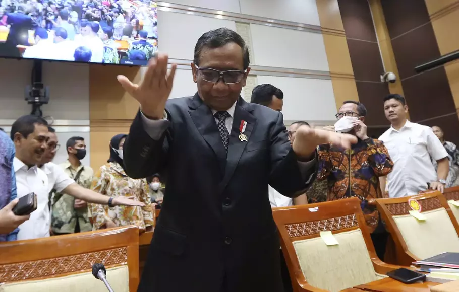 Menkopolhukam sekaligus Ketua Komite Koordinasi Nasional Pencegahan dan Pemberantasan Tindak Pidana Pencucian Uang (Komite TPPU) Mahfud MD saat di Komisi III DPR RI, Gedung Parlemen Senayan, di Jakarta, Rabu, 29 Maret 2023.