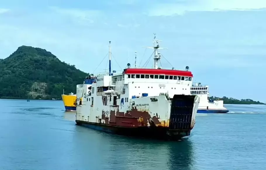 Menghadapi arus mudik Lebaran 2023, PT ASDP Indonesia Ferry Cabang Bakauheni, Lampung akan mengoperasikan 65 kapal besar.