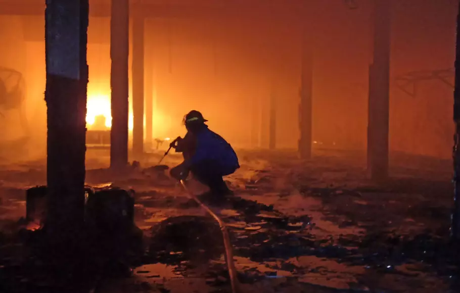 Gudang mebel di Desa mangaran, Kecamatan Ajung, Jember habis terbakar Minggu, 23 April 2023.