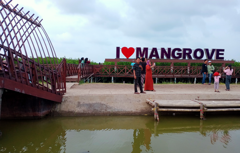 Hutan Mangrove Instagramable Spot Wisata Terbaru Di Tangerang Halaman 1 6943