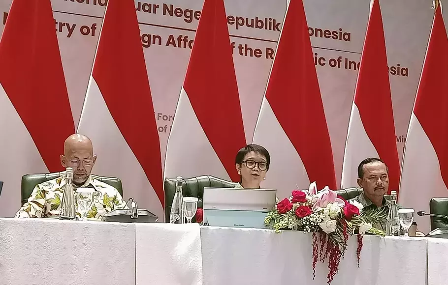 Menteri Luar Negeri, Retno Marsudi, dalam acara konferensi pers di Kantor Kementerian Luar Negeri, Jakarta Pusat, Jumat, 5 Mei 2023.