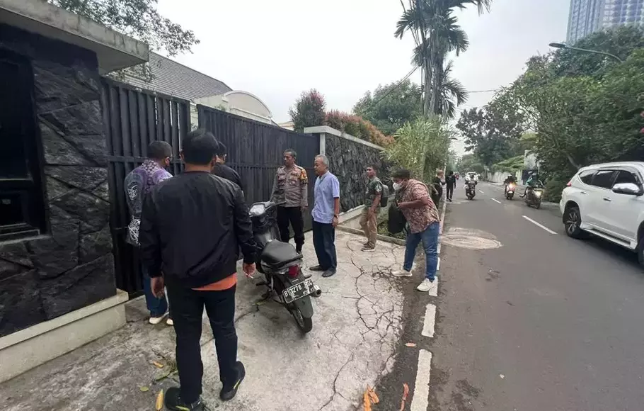 Bareskrim Mabes Polri melakukan penggeledahan dua rumah Dito Mahendra di kawasan Jakarta Selatan, Sabtu, 20 Mei 2023.