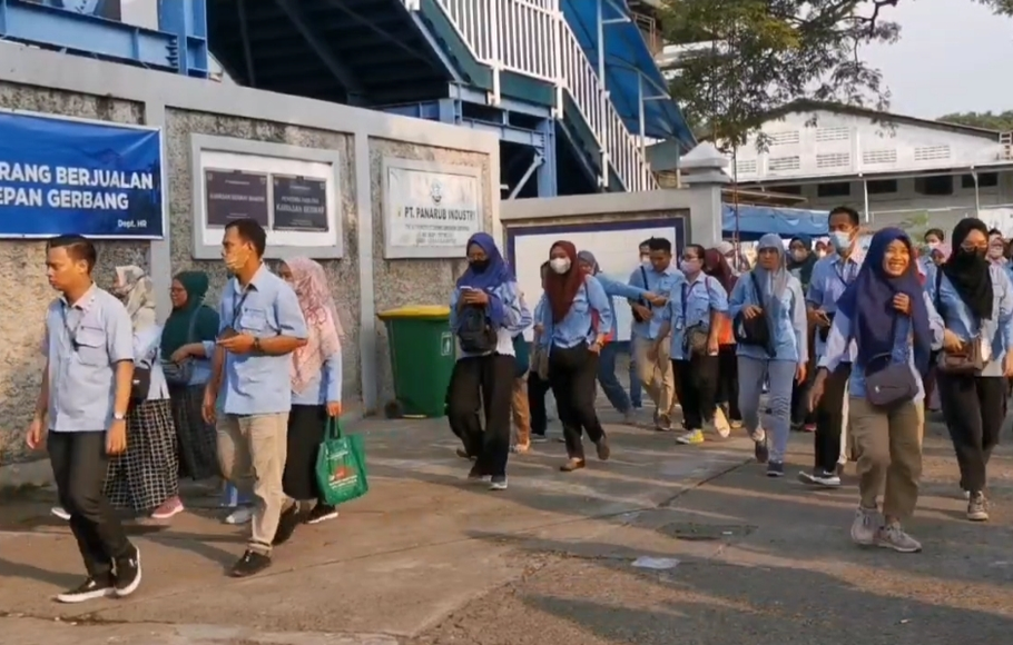 Sepatu - Pabrik Sepatu Tangerang