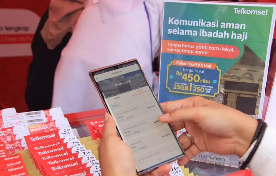 Menyambut baik peningkatan angka keberangkatan jemaah Indonesia pada musim haji 2023,Telkomsel menghadirkan solusi kebutuhan akses komunikasi dengan meluncurkan Paket RoaMAX Haji