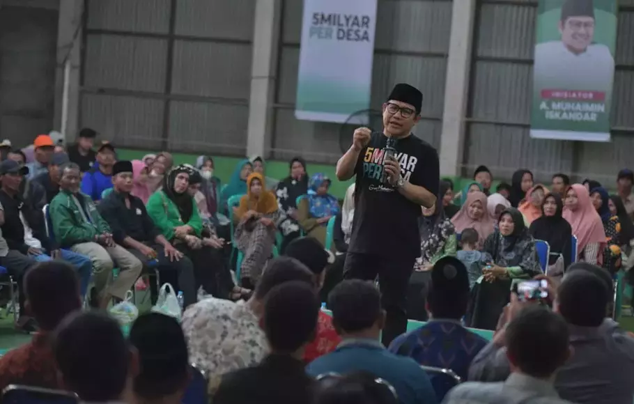Wakil Ketua DPR Muhaimin Iskandar atau Cak Imin dalam acara sosialisasi Tata Kelola Pemanfaatan Dana Desa di Kubu Raya, Kalimantan Barat, Jumat, 26 Mei 2023.