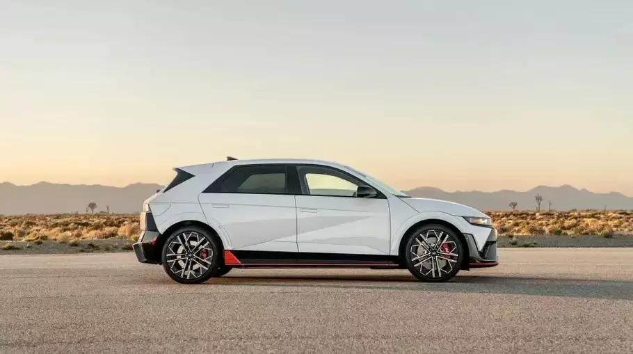 Hyundai Ioniq 5 N - (Hyundai/-)