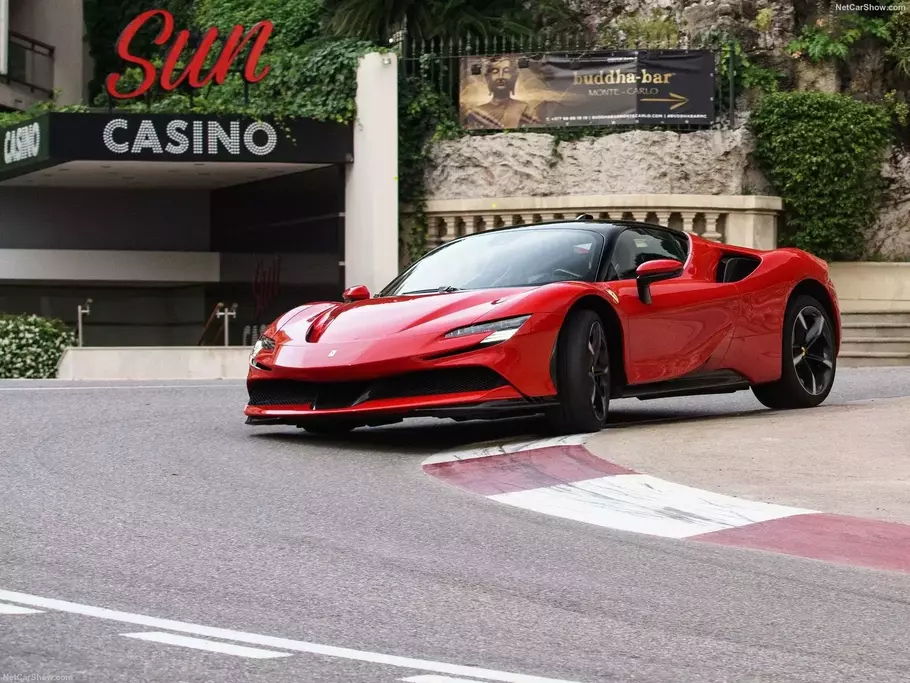 Harga bekas Ferrari SF90 Stradale di Indonesia jauh lebih mahal dibanding dengan Malaysia. - (Netcarshow/IST)