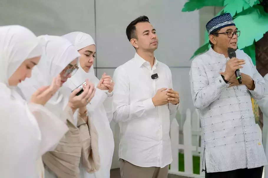 Raffi Ahmad Perbanyak Istigfar dan Salat Taubat Sebelum Pergi Haji