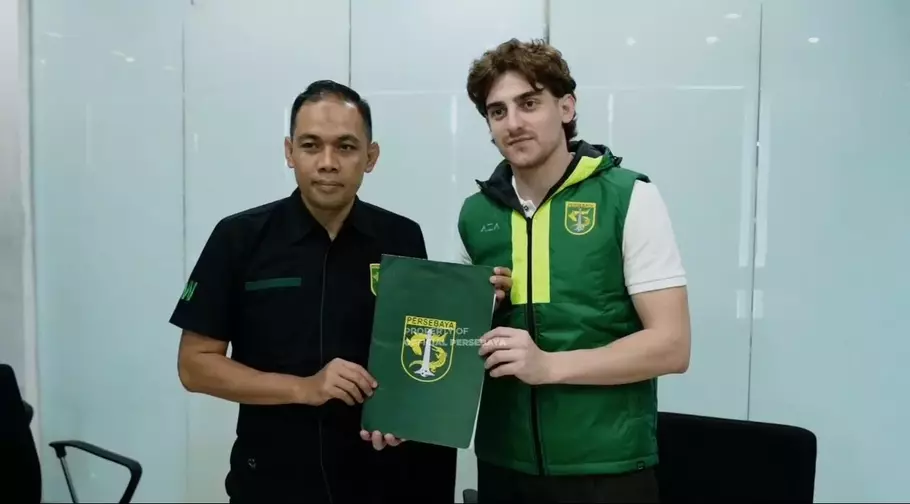 Pemain anyar Persebaya Surabaya Dejan Tumbas. - (Beritasatu.com/Agung Dharma Putra)